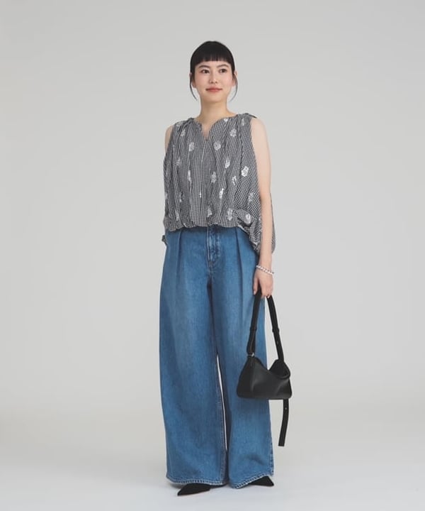 Ichika Hondaさんの「BEAMS WOMEN｜＆MyuQ / UPIS ショルダーバッグ」を使ったコーディネート