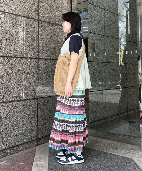 Sakiさんの「BEAMS WOMEN｜セミノール プリント スカート」を使ったコーディネート