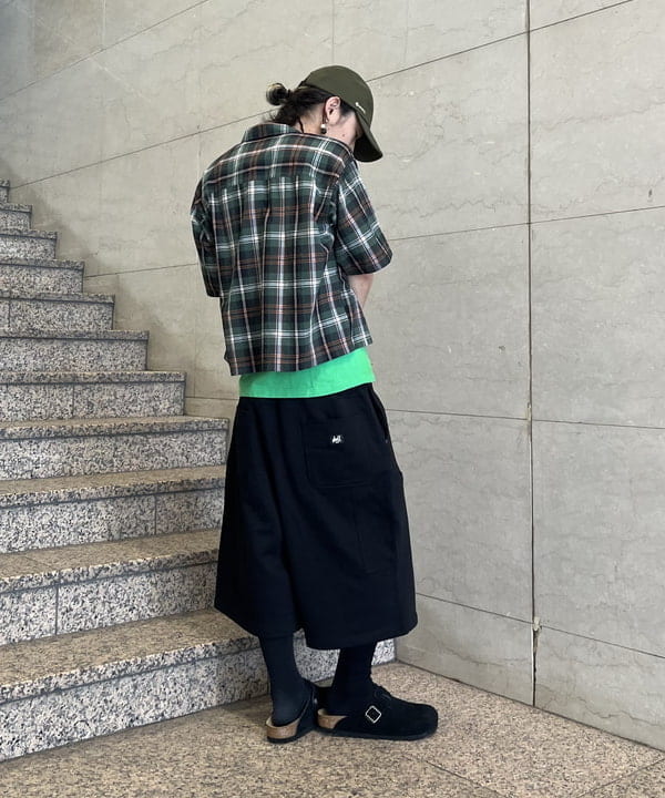菊田 悠さんの「BEAMS WOMEN｜チェック ショート シャツ」を使ったコーディネート