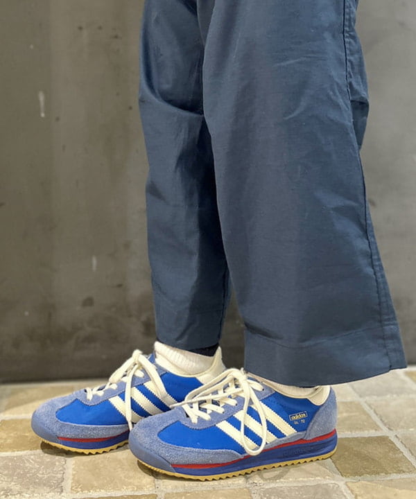 木村 梨香さんの「BEAMS WOMEN｜ロゴ ヘンリーネック ショートスリーブ」を使ったコーディネート