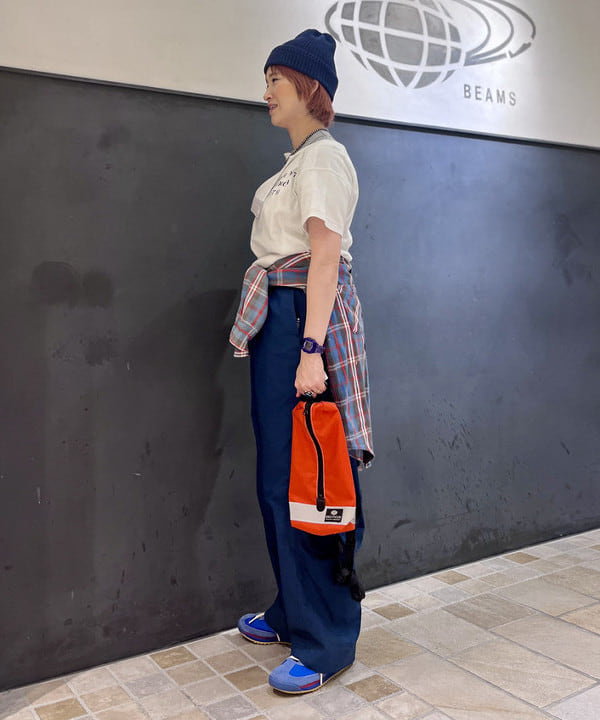 木村 梨香さんの「BEAMS WOMEN｜ロゴ ヘンリーネック ショートスリーブ」を使ったコーディネート