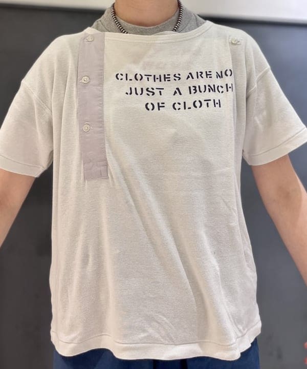 木村 梨香さんの「BEAMS WOMEN｜ロゴ ヘンリーネック ショートスリーブ」を使ったコーディネート