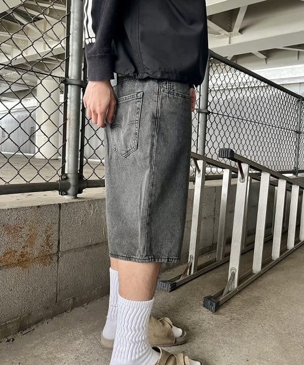 高遠 恒巳さんの「BEAMS WOMEN｜ハーフジップ プルオーバー シャツ」を使ったコーディネート