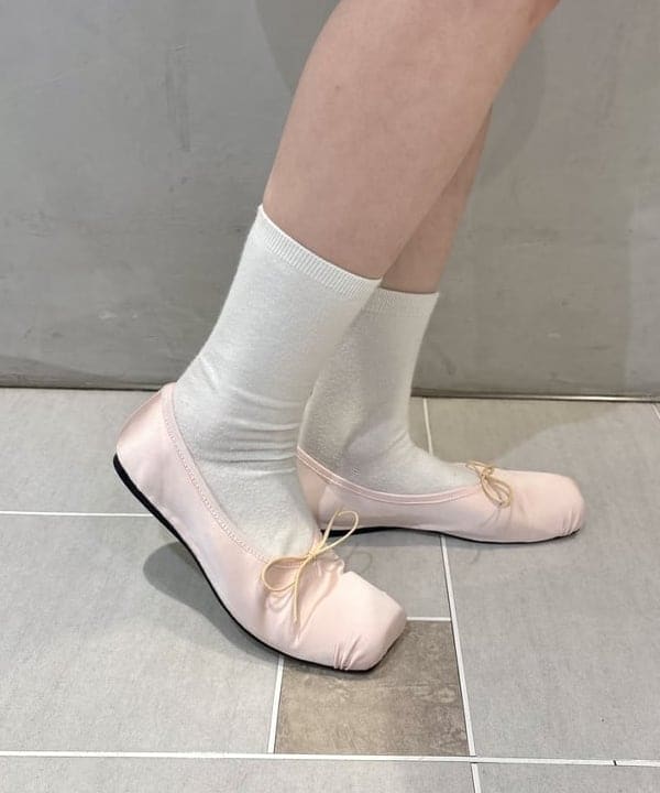 amaさんの「BEAMS WOMEN｜【別注】Anniel / サテン バレエ シューズ」を使ったコーディネート