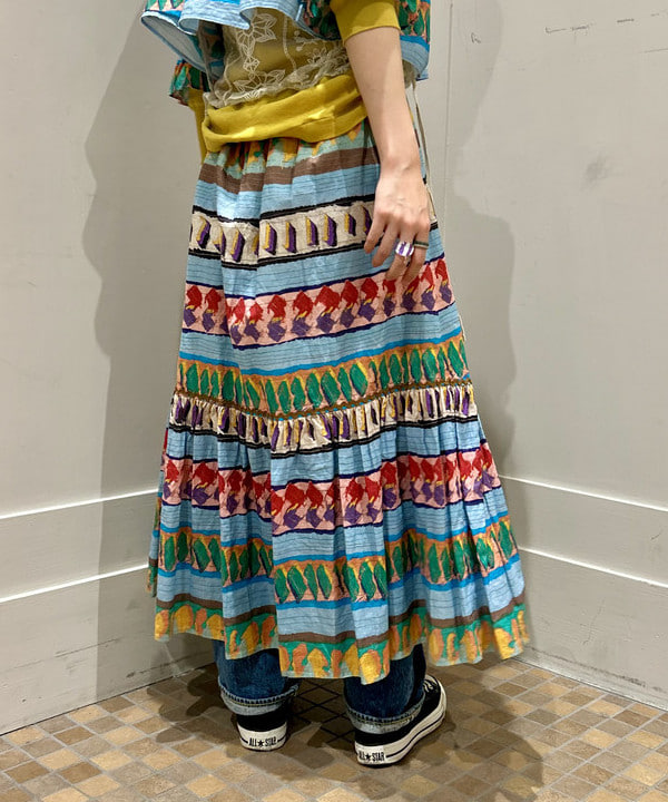 小原 もこさんの「BEAMS WOMEN｜セミノール プリント ショートスリーブ」を使ったコーディネート