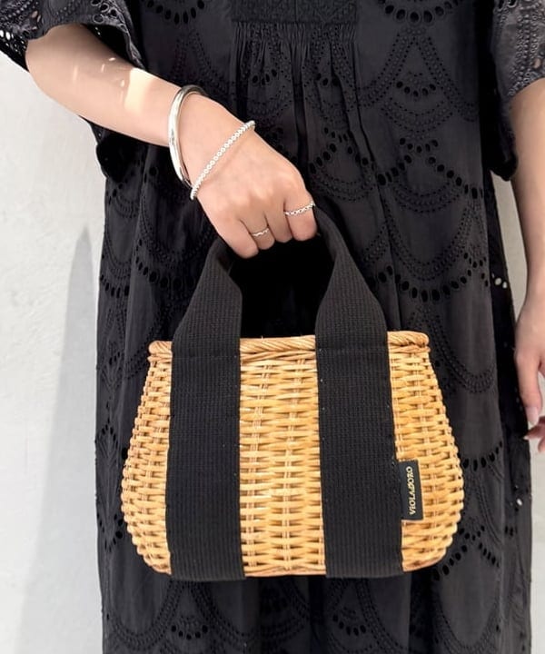 ヒライさんの「BEAMS WOMEN｜quip queint / オーガニック バングル」を使ったコーディネート