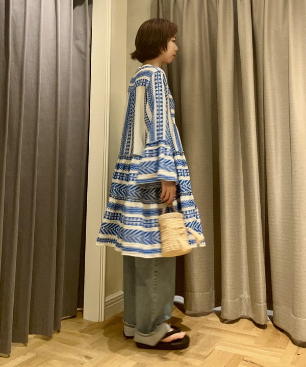 イナダさんの「BEAMS WOMEN｜upper hights / THE NIECE デニムパンツ」を使ったコーディネート