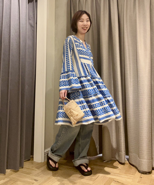 イナダさんの「BEAMS WOMEN｜upper hights / THE NIECE デニムパンツ」を使ったコーディネート