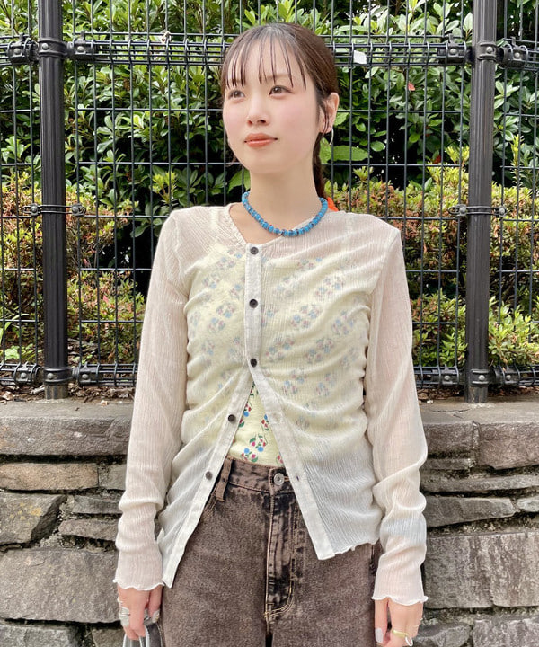 カタヤマ アヤさんの「BEAMS WOMEN｜オーバーダイ デニム パンツ」を使ったコーディネート