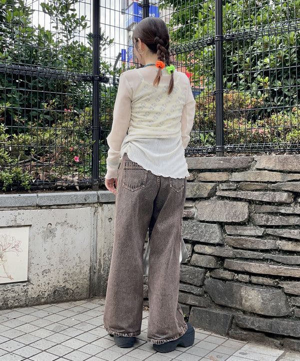 カタヤマ アヤさんの「BEAMS WOMEN｜オーバーダイ デニム パンツ」を使ったコーディネート