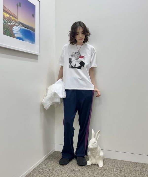 神坂 莉子さんの「BEAMS WOMEN｜サイド ライン イージー パンツ」を使ったコーディネート