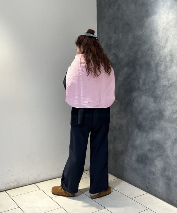 モモさんの「BEAMS WOMEN｜オックスフォード ボタンダウン シャツ」を使ったコーディネート