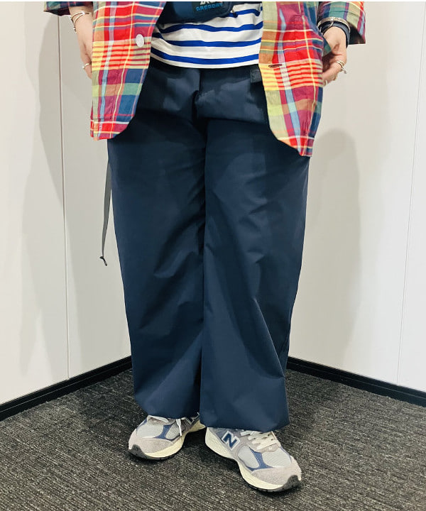 佐藤 歩さんの「BEAMS WOMEN｜GREGORY / 別注 VINTAGE HIP MATE NAVY」を使ったコーディネート