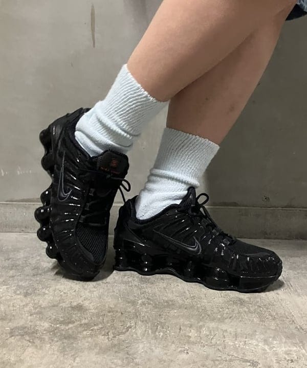 シマダリツコさんの「BEAMS WOMEN｜FARAH / No Tuck Wide Shorts」を使ったコーディネート