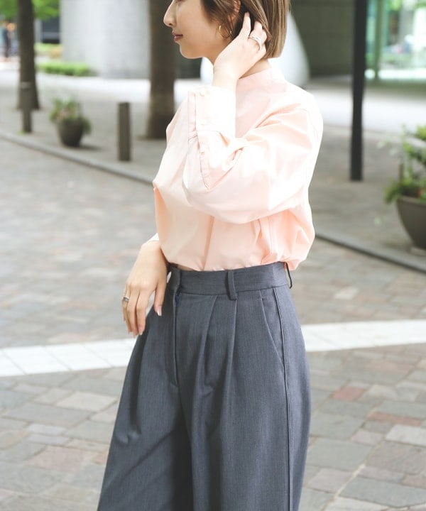 NATSUKIさんの「BEAMS WOMEN｜スタンドカラー シャツ」を使ったコーディネート