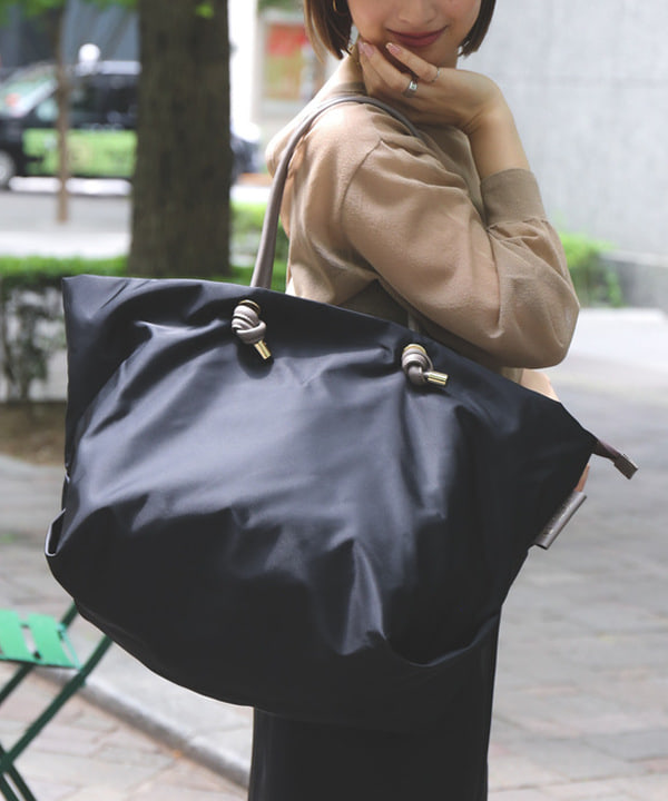 NATSUKIさんの「BEAMS WOMEN｜VIOLAd’ORO / BIANCA ナイロン トートバッグ L」を使ったコーディネート