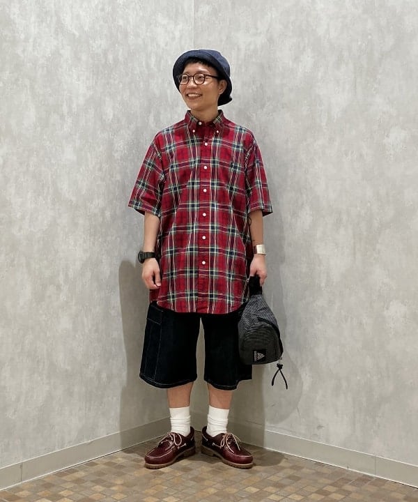 土田 達也さんの「BEAMS WOMEN｜【別注】Gramicci / コーデュラデニム カーゴ ショーツ」を使ったコーディネート