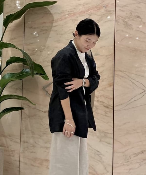 小笠原 楓さんの「BEAMS WOMEN｜モックネック ショート Tシャツ」を使ったコーディネート