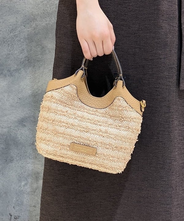 菜月さんの「BEAMS WOMEN｜ポインテッド ヌードサンダル .M」を使ったコーディネート