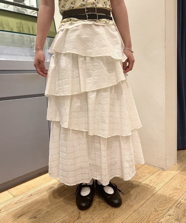 ヒナさんの「BEAMS WOMEN｜サッカー チェック ティアード スカート」を使ったコーディネート