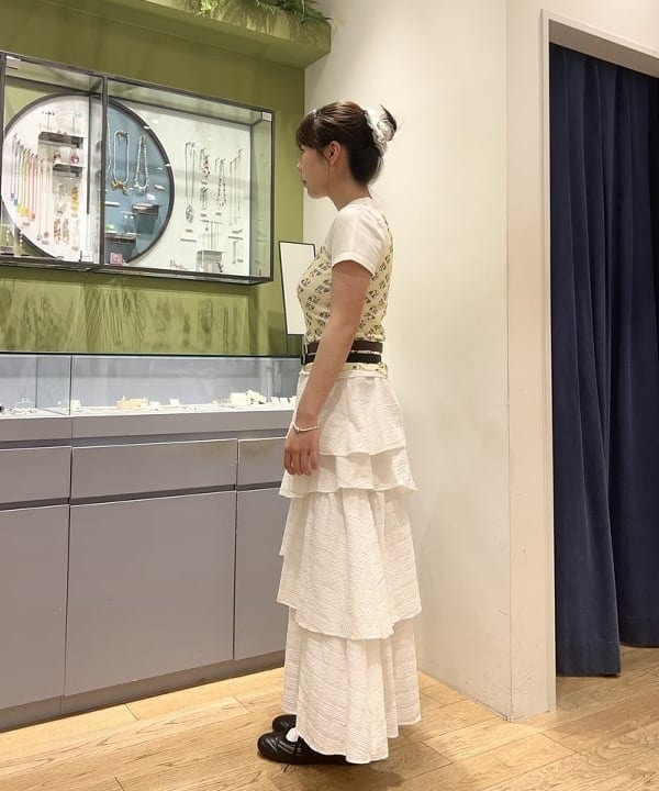 ヒナさんの「BEAMS WOMEN｜サッカー チェック ティアード スカート」を使ったコーディネート