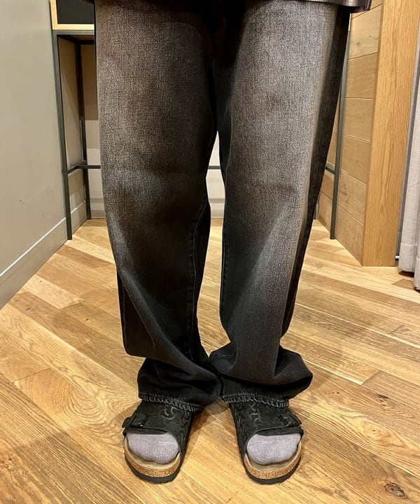 新里 京介さんの「BEAMS WOMEN｜オンブレ チェック ルーズ シャツ」を使ったコーディネート