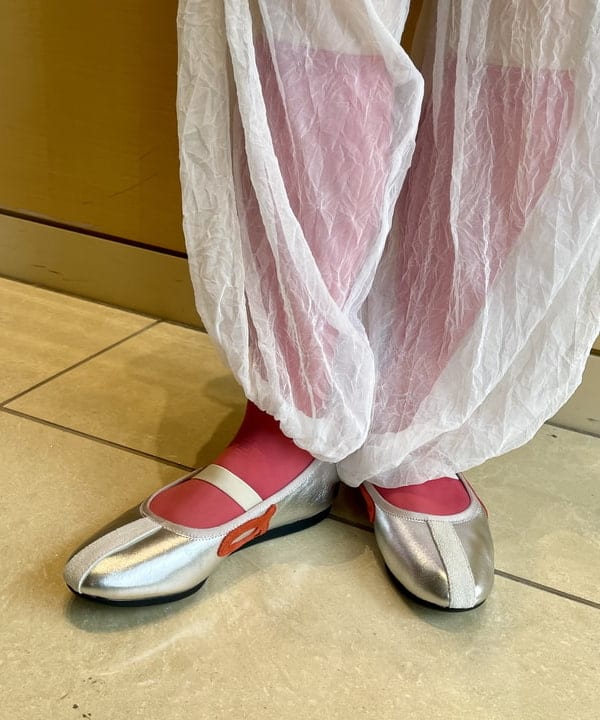 ハルキ　モモナさんの「BEAMS WOMEN｜コードレース レイヤー シャツ」を使ったコーディネート