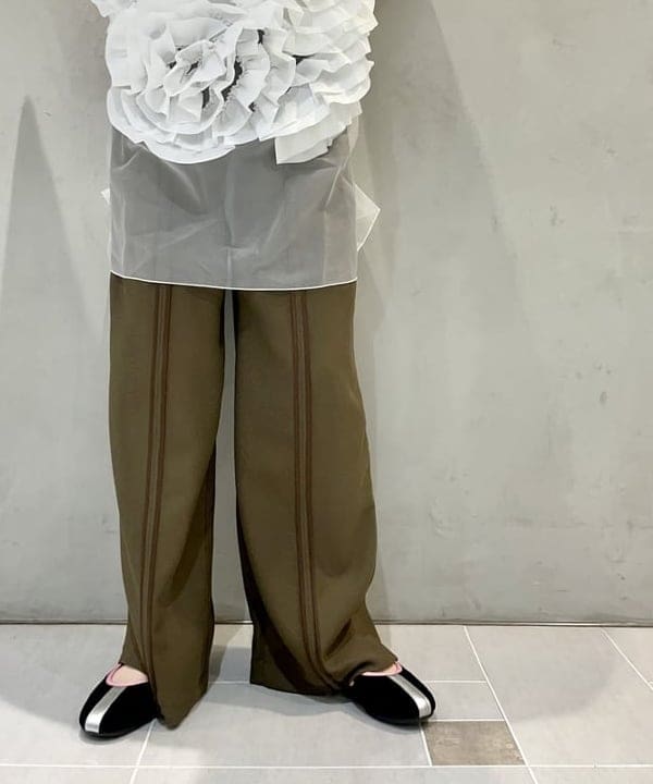 カタヤマ アヤさんの「BEAMS WOMEN｜6パネル リネン キャップ」を使ったコーディネート