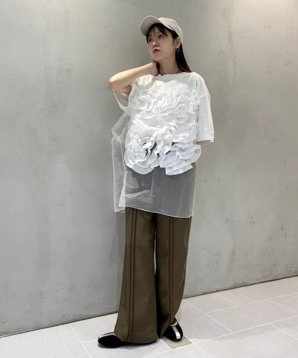 カタヤマ アヤさんの「BEAMS WOMEN｜6パネル リネン キャップ」を使ったコーディネート