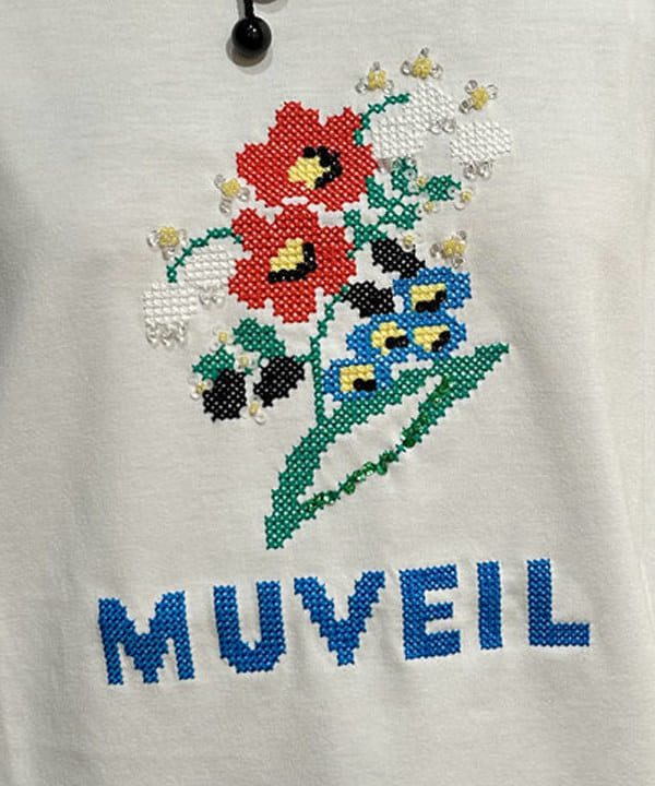 早川 萌子さんの「BEAMS WOMEN｜シャーリング ボーダー スカート」を使ったコーディネート