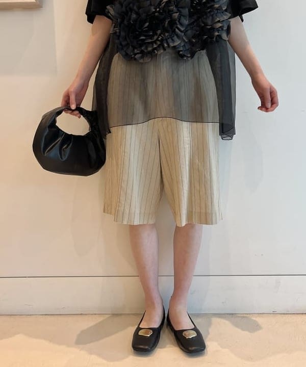 神坂 莉子さんの「BEAMS WOMEN｜RBS / モチーフ ミニ バッグ」を使ったコーディネート