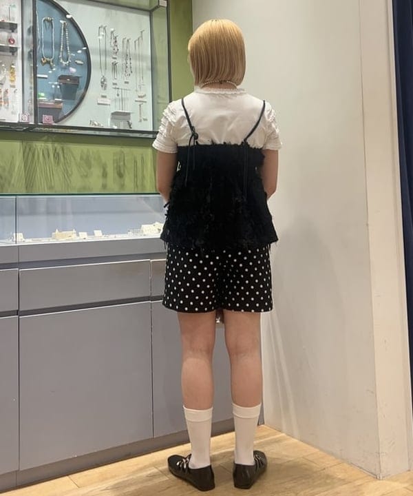 ナカノ アイさんの「BEAMS WOMEN｜フリンジ ジャカード キャミソール」を使ったコーディネート