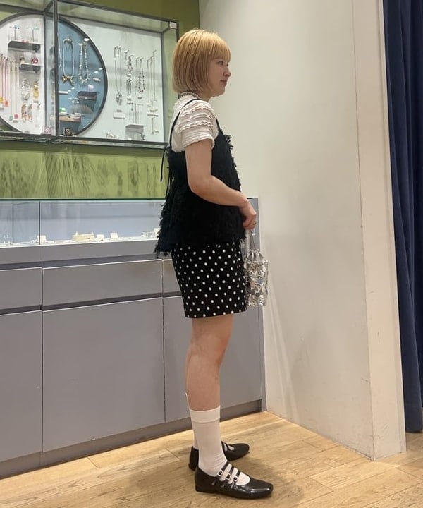 ナカノ アイさんの「BEAMS WOMEN｜フリンジ ジャカード キャミソール」を使ったコーディネート