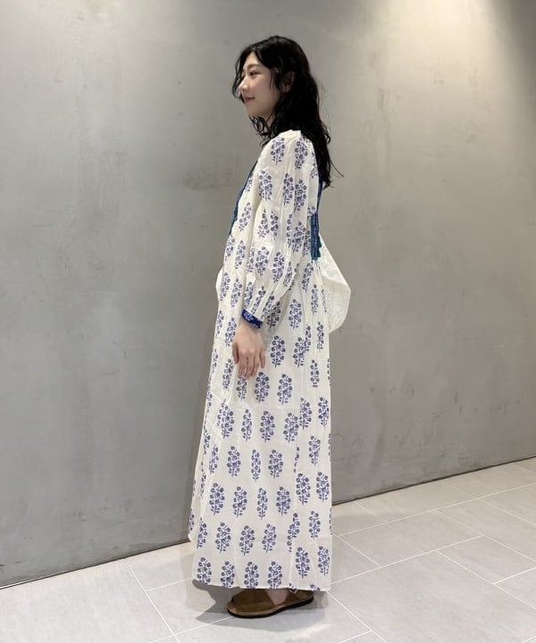 坂本 涼花さんの「BEAMS WOMEN｜ne Quittez pas / エスニック ギャザー ワンピース」を使ったコーディネート