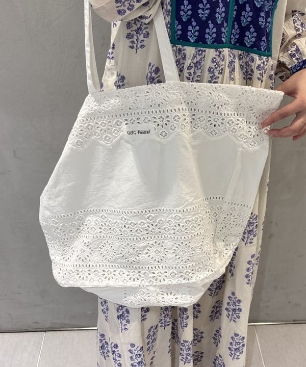 坂本 涼花さんの「BEAMS WOMEN｜ne Quittez pas / エスニック ギャザー ワンピース」を使ったコーディネート