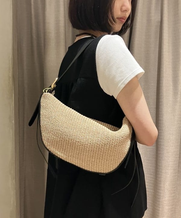 Kanaeさんの「BEAMS WOMEN｜ラッセルメッシュ ノースリーブ プルオーバー」を使ったコーディネート