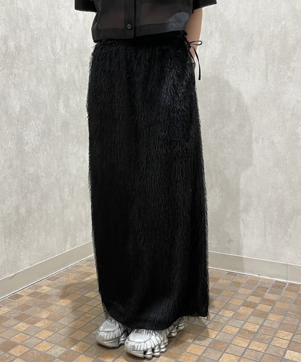 まゆちゃんさんの「BEAMS WOMEN｜フリンジ ファー タイトスカート」を使ったコーディネート