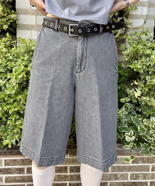 はやしあかねさんの「BEAMS WOMEN｜FARAH / No Tuck Wide Shorts」を使ったコーディネート