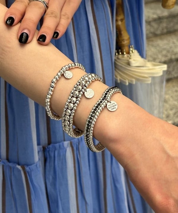 大槻 まひろさんの「BEAMS WOMEN｜PHILIPPE AUDIBERT / Max ブレスレット」を使ったコーディネート