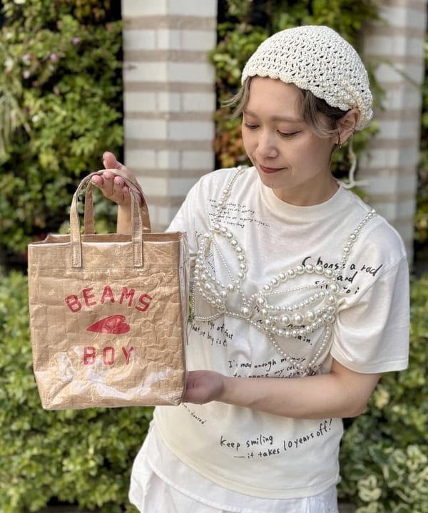YABUさんの「BEAMS WOMEN｜ハンド ライティング Tシャツ」を使ったコーディネート