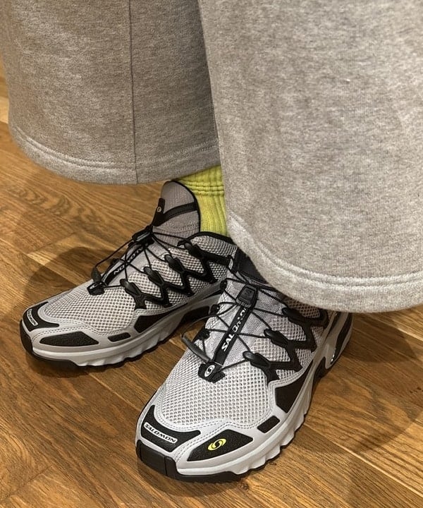 三宅 康平さんの「BEAMS WOMEN｜G-SHOCK / DW-5600UBB-1JF」を使ったコーディネート