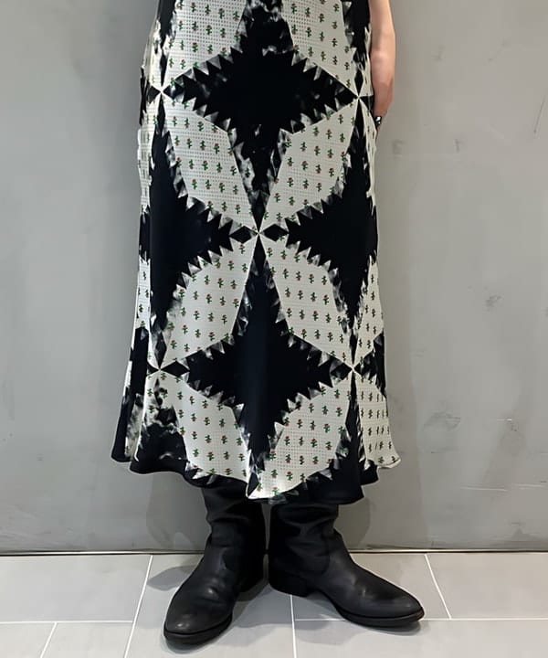 須賀さんの「BEAMS WOMEN｜メッシュ シャイニー バッグ」を使ったコーディネート