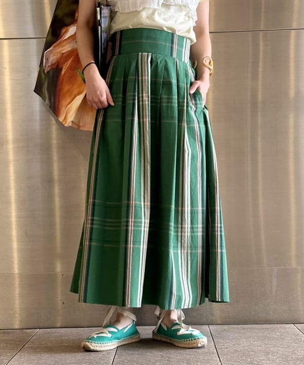 みりさんの「ボーイ ベーシック Tシャツ」を使ったコーディネート