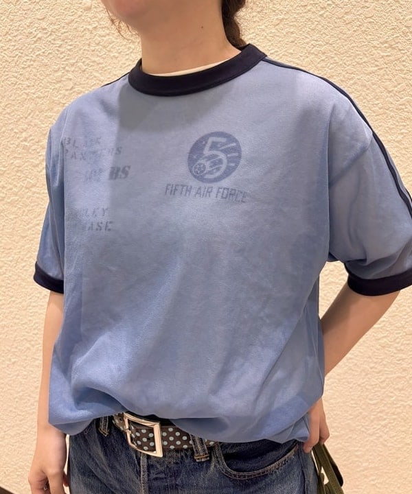 かわい みづきさんの「BRIEFING &times; BEAMS BOY / 別注 ヘルメット バッグ」を使ったコーディネート