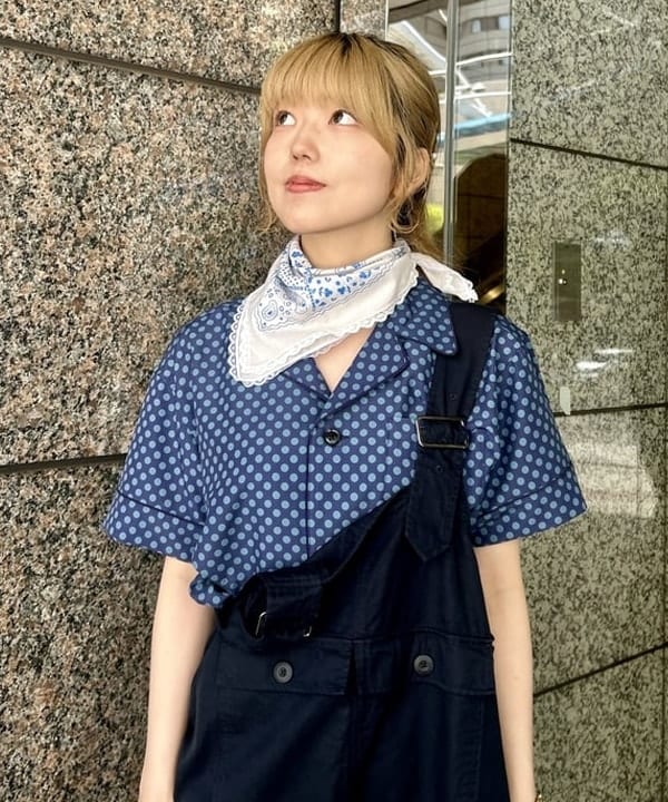 小原 もこさんの「BEAMS WOMEN｜ドット オープン カラー ショートスリーブ」を使ったコーディネート