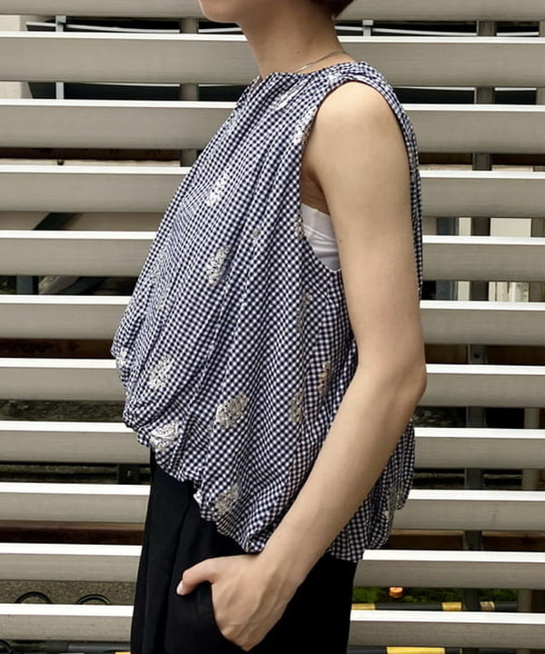 イナダさんの「BEAMS WOMEN｜GIANNI CHIARINI / メタリック ALIFA レザーショルダーバッグ S」を使ったコーディネート