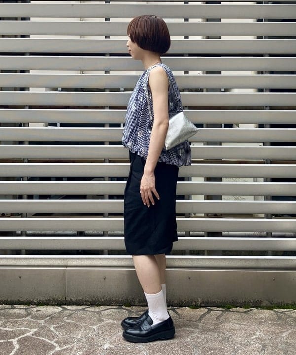 イナダさんの「BEAMS WOMEN｜GIANNI CHIARINI / メタリック ALIFA レザーショルダーバッグ S」を使ったコーディネート