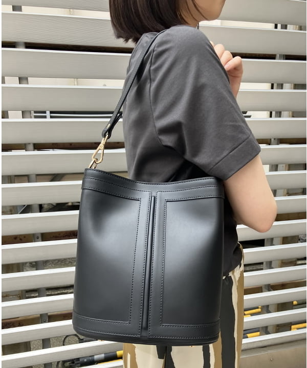 Kanaeさんの「BEAMS WOMEN｜シックプリント パンツ」を使ったコーディネート