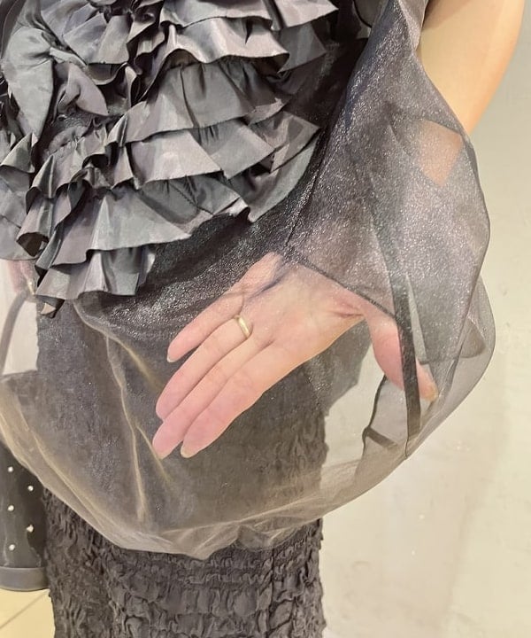 大木さんの「BEAMS WOMEN｜シャーリング ボーダー スカート」を使ったコーディネート