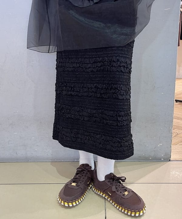 大木さんの「BEAMS WOMEN｜シャーリング ボーダー スカート」を使ったコーディネート